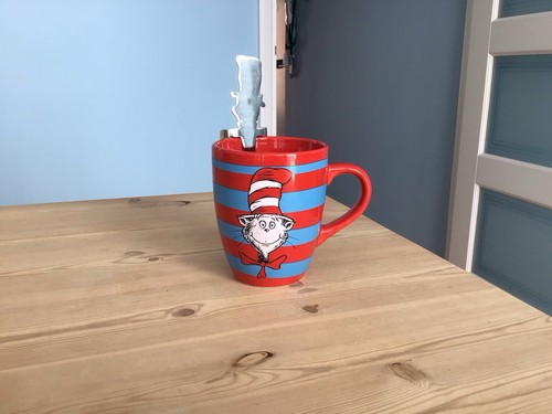 Seuss cat the hat - the, blue